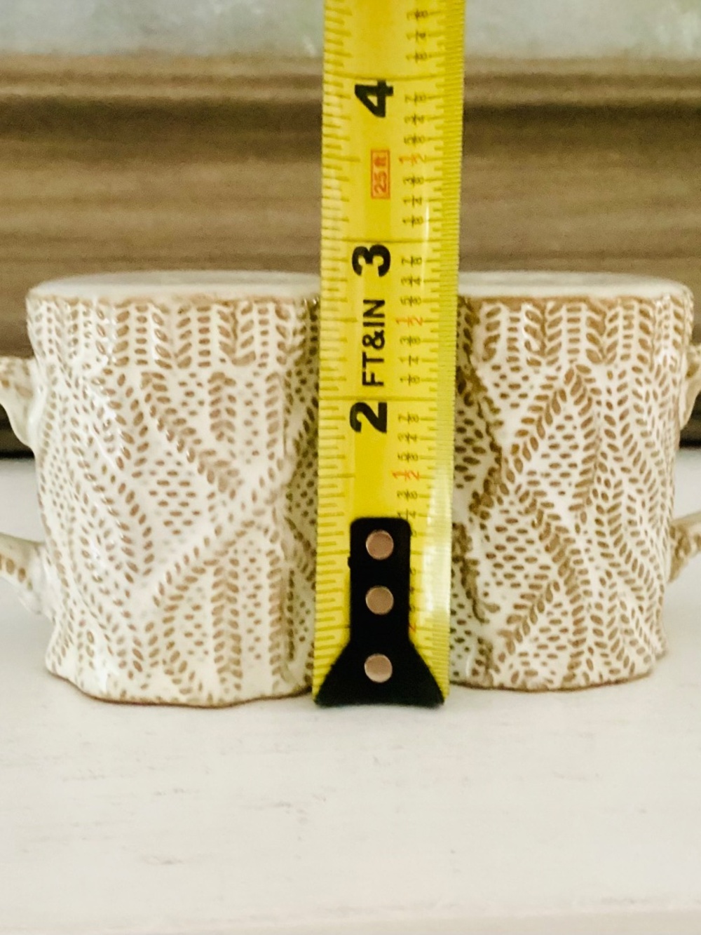 Vtg sweater-textured salt & pepper shakers Set Cream Cable Knit Studio Pottery - Picture 8 of 13